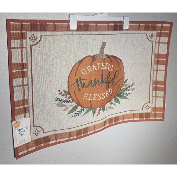 Perfect Harvest Tapestry Door Mat ~ Autumn Thankful Pumpkins 20 " x 30" New - Picture 1 of 3